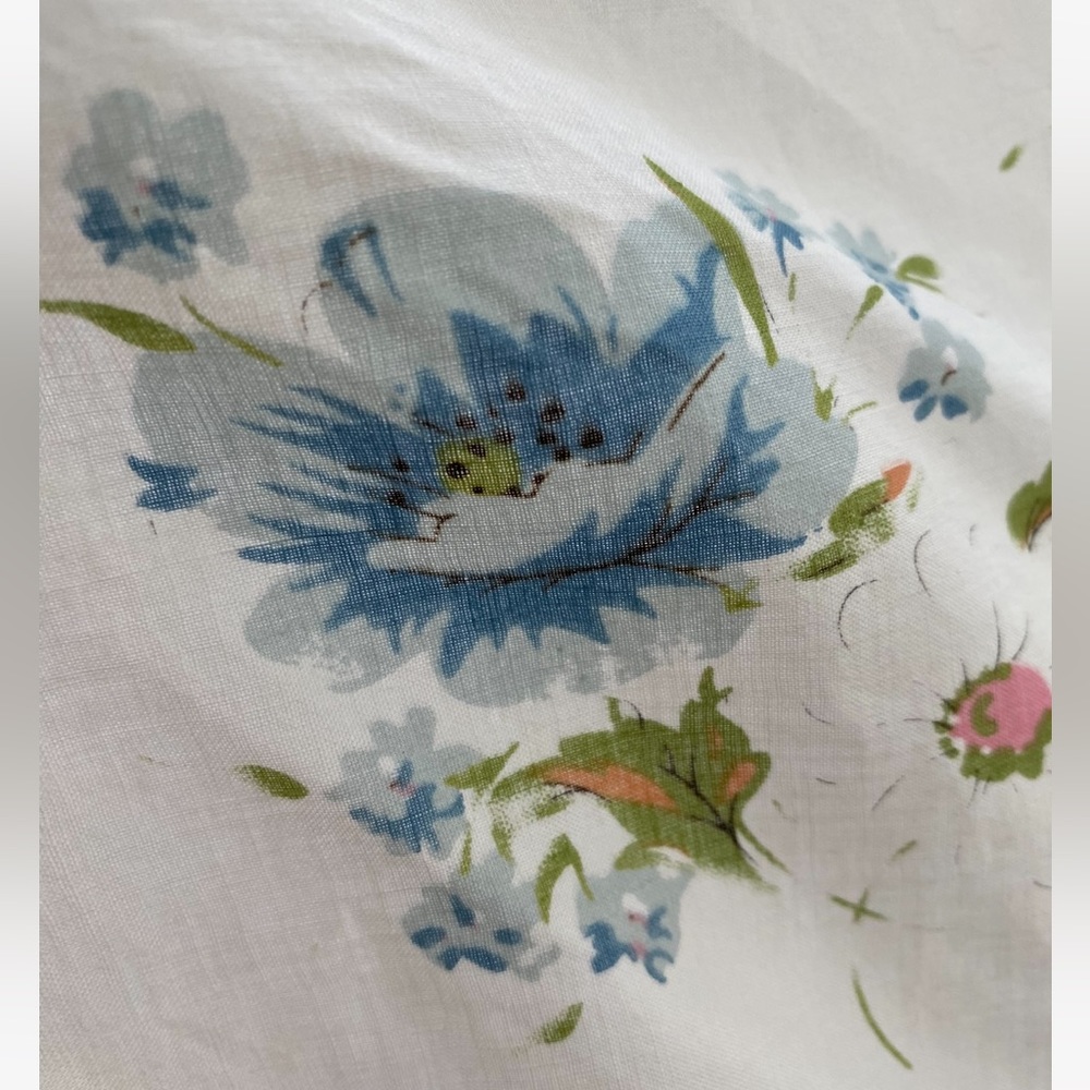 Free People 16x18 floral embroidered scarf - Picture 3 of 3